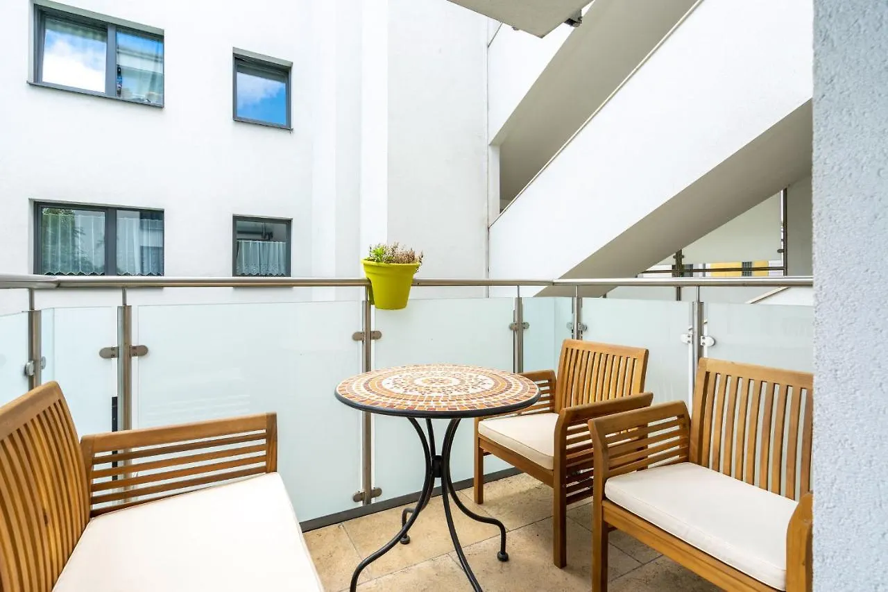 Donaufeld Living - Geräumiges Apartment mit Balkon Wien Österreich