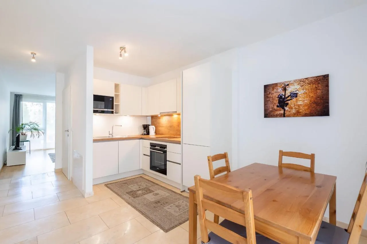 Donaufeld Living - Geräumiges Apartment mit Balkon Wien