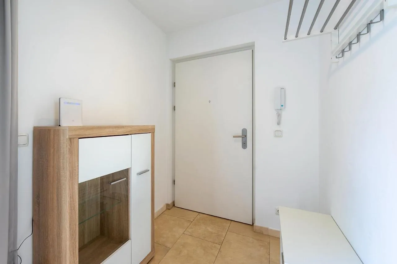 Donaufeld Living - Geräumiges Apartment mit Balkon Wien